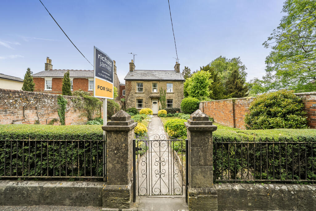 Main image of property: High Street, Purton, SN5