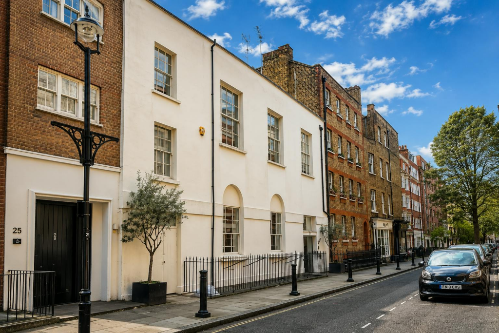 Main image of property: 23 Gosfield Street, London, W1W 6HG