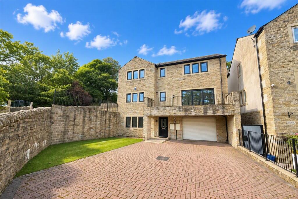 Main image of property: Keighley Road, Oakworth, Keighley, BD22