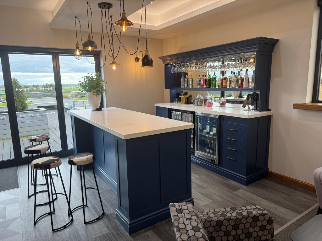 Bar Area / Gym