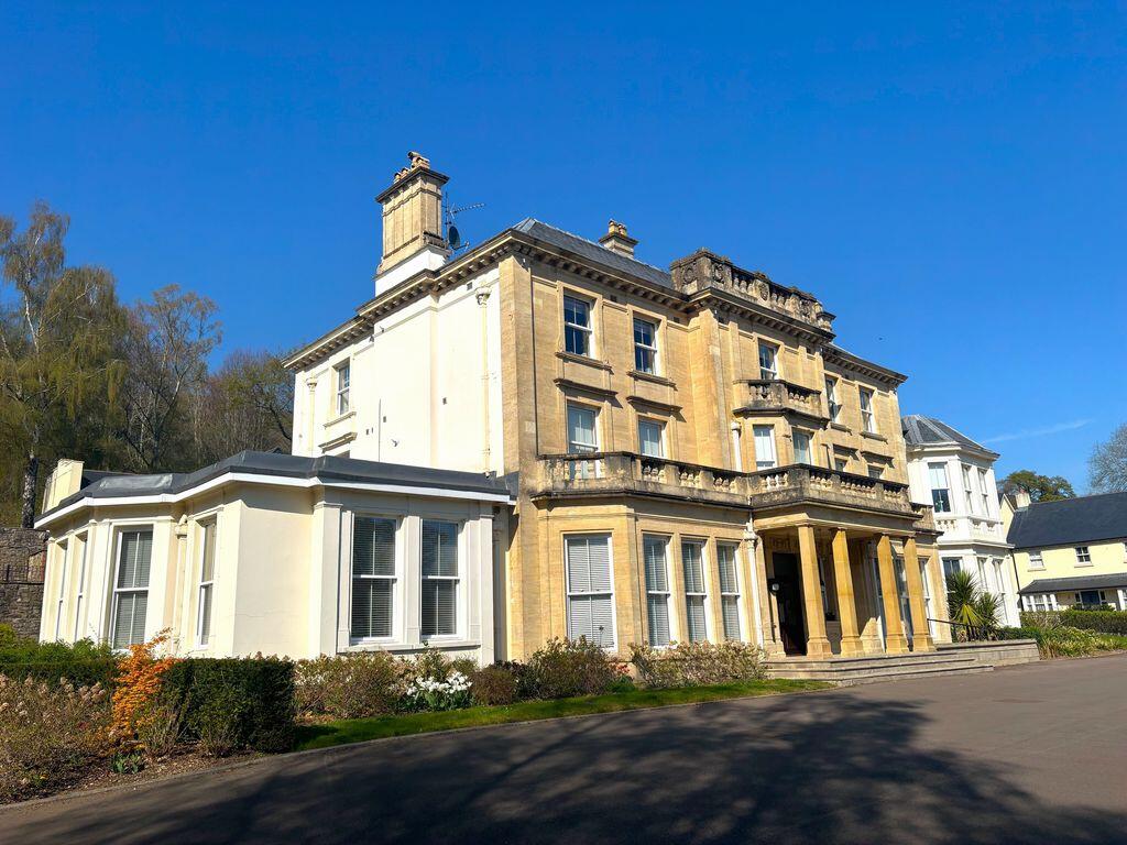 Main image of property: Mansion House, Abergavenny