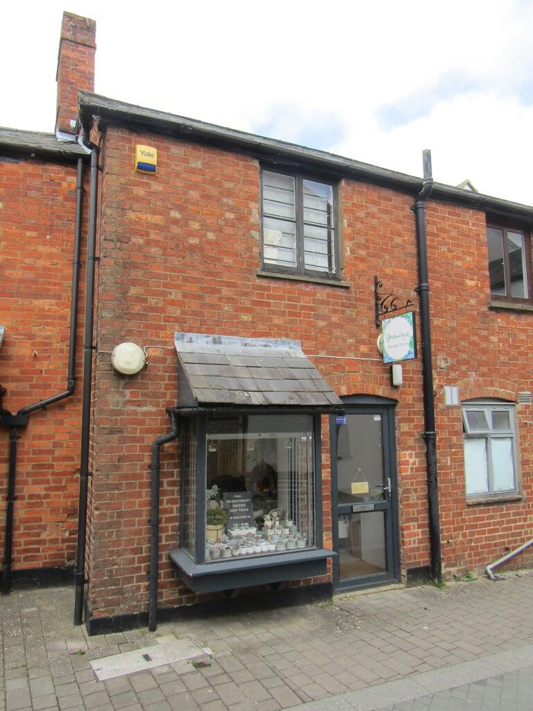 Main image of property: Units 1 & 9, Evans Yard, Bicester, Oxfordshire, OX26