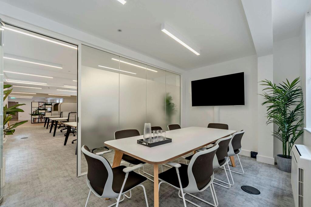8705242-interior08-800.jpg