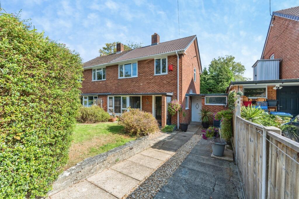 Main image of property: Midanbury Lane, SOUTHAMPTON, Hampshire, SO18