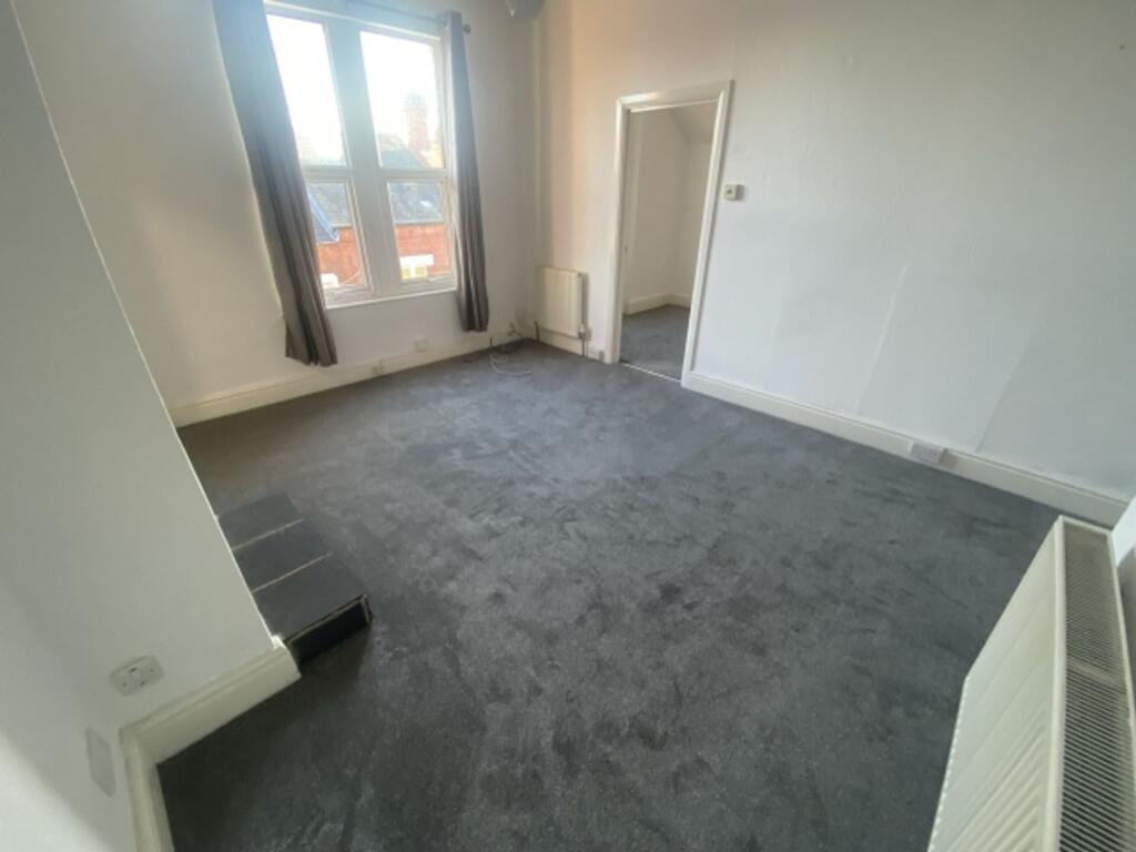 Main image of property: 48 Queens Road, Leicester, LE2