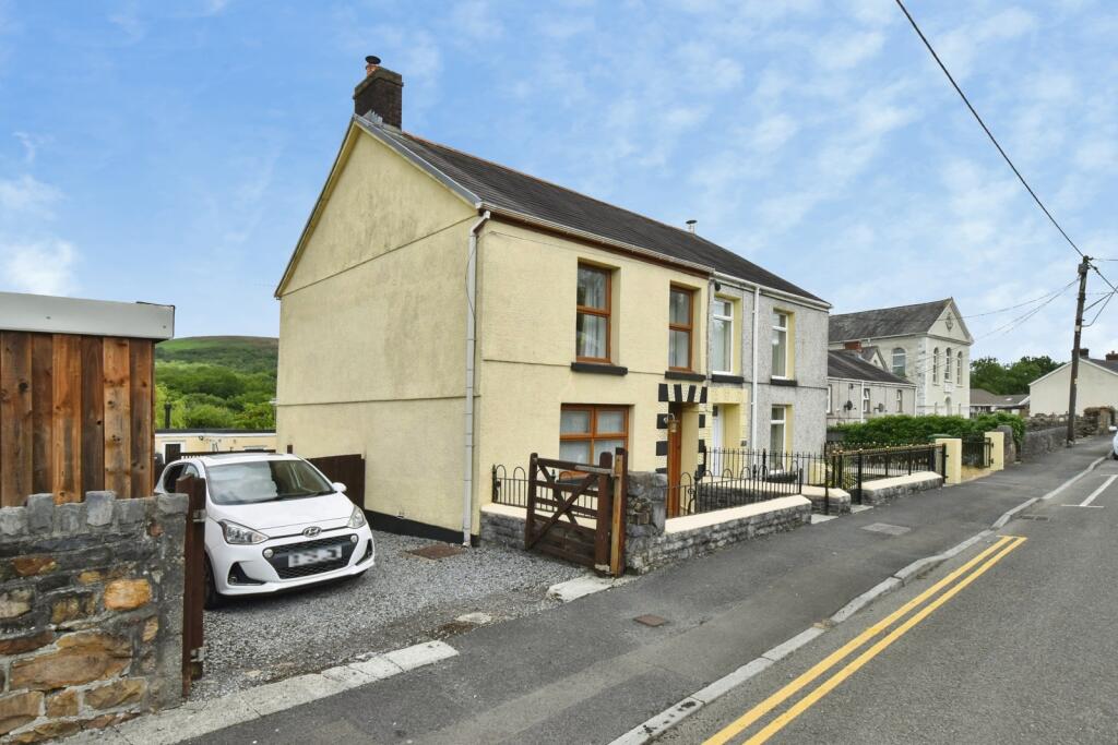 Main image of property: Cwmamman Road, Glanamman, Ammanford, Carmarthenshire, SA18