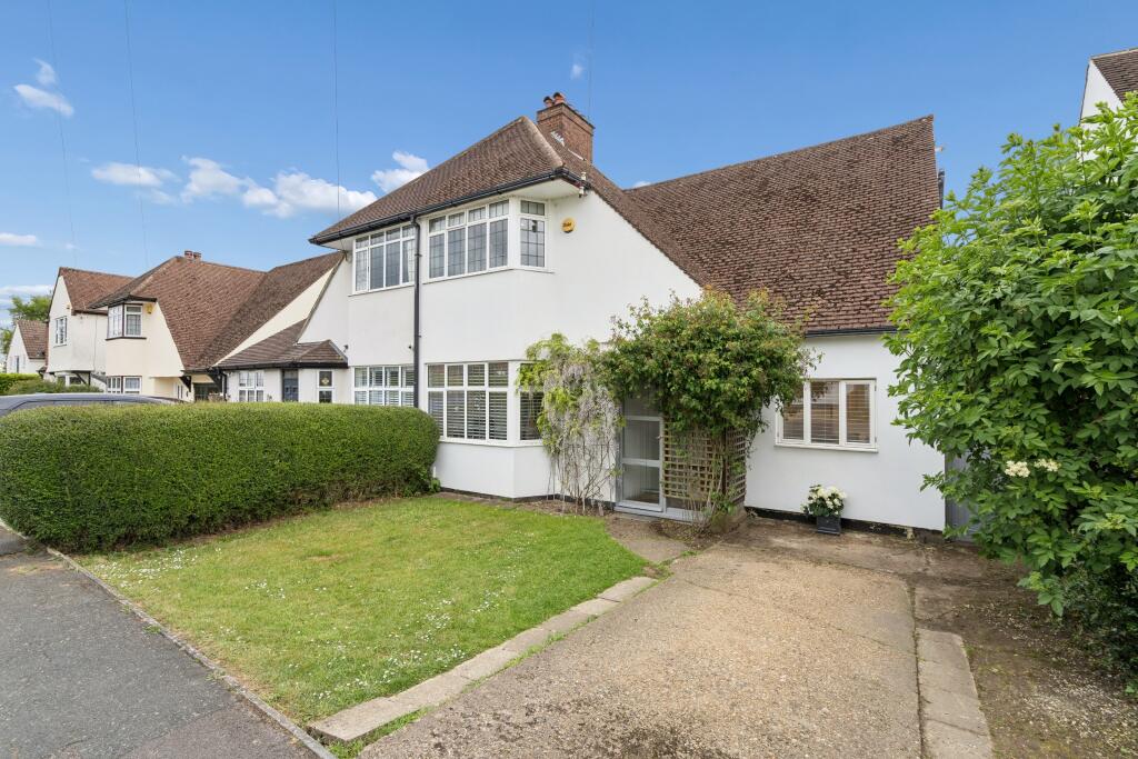 Main image of property: Oakington Avenue, Little Chalfont