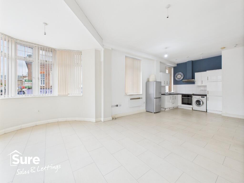 Main image of property: Britannia Street, Aylesbury, Buckinghamshire, HP20 1SA