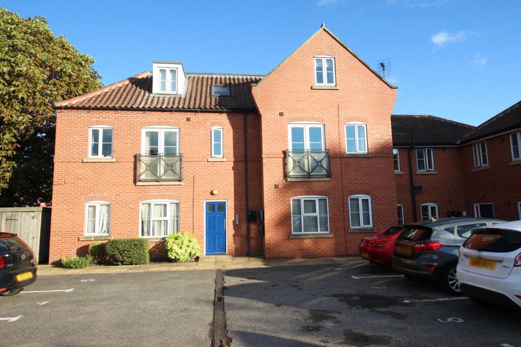 Main image of property: Huntington Road, York, YO31 9BW