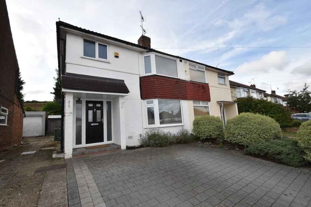Main image of property: Jeans Way, Dunstable, LU5