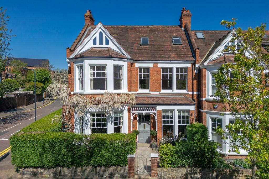 Main image of property: Kingswood Avenue, London, NW6