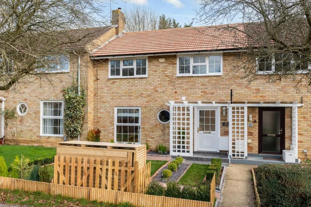 Main image of property: East Mead, Welwyn Garden City, Hertfordshire, AL7
