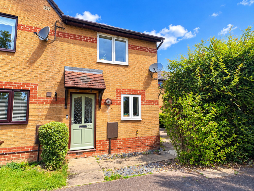 Main image of property: Earlstoke Close, Banbury, OX16