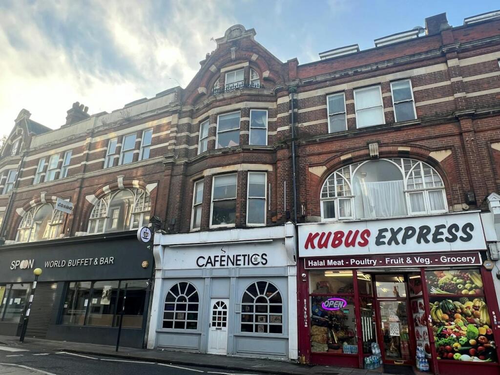 Main image of property: 92 & 92A, High Street, Chatham, ME4 4DS