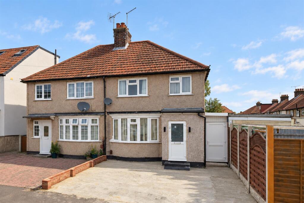 Main image of property: Oakdene Road, Watford