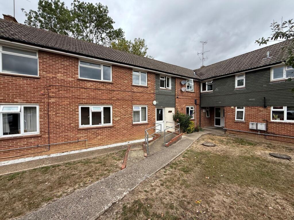 Main image of property: Red Rose, Binfield, RG42