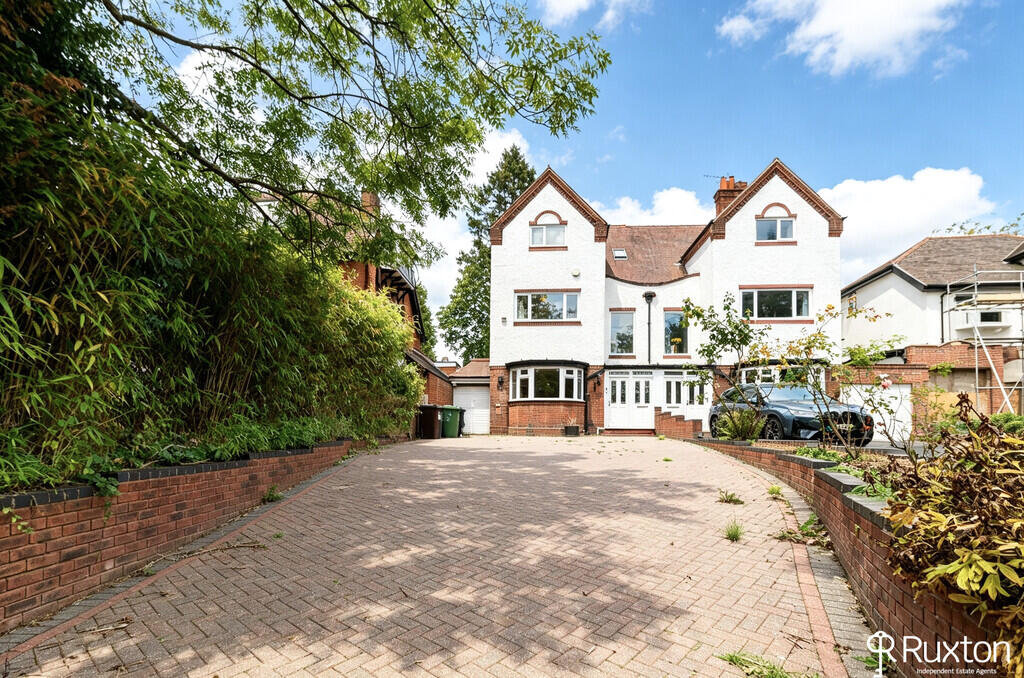 Main image of property: Kineton Green Road, Solihull, B92