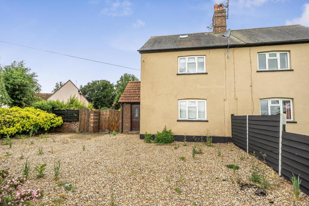 Main image of property: 2 Glandfields Cottages, Dunmow