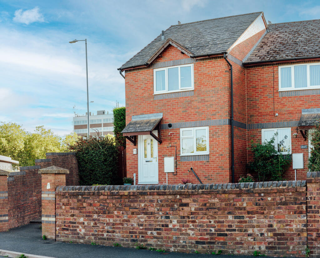 Main image of property: Byfield Rise, Worcester, Worcestershire.