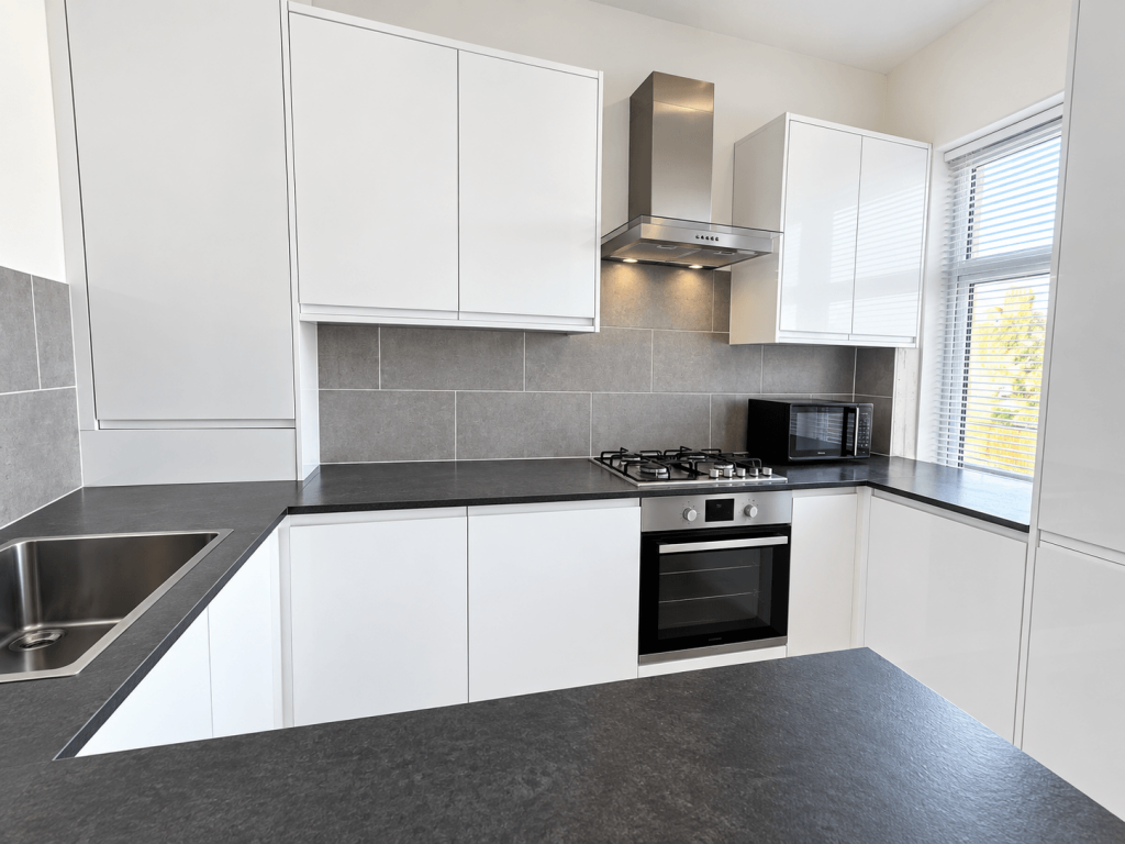 Main image of property: St Helen's Rd, SW16