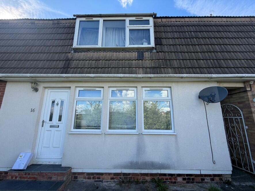 Main image of property: 16 Houldsworth Drive, Hady, Derbyshire, S41 0BS