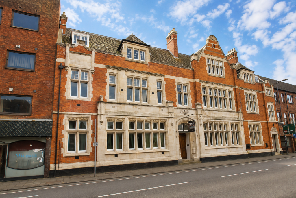Main image of property: BS5, Dame Alice Street, Bedford, Bedfordshire, MK40 - £950 PCM