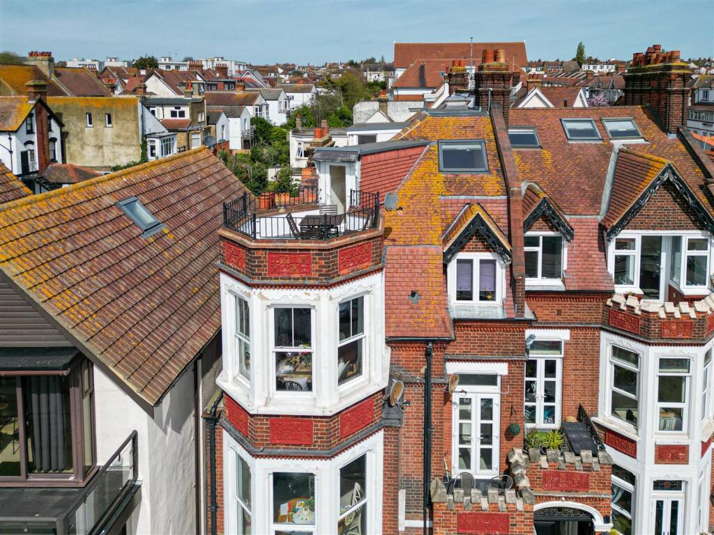 Main image of property: THE LEAS, Chalkwell