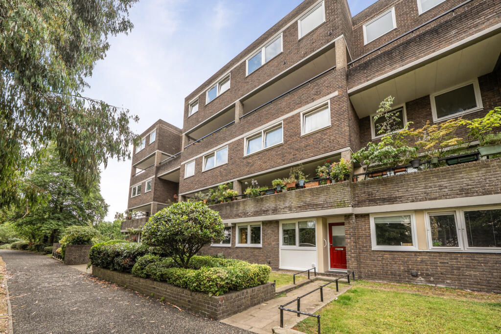 Main image of property: Justin Close, Brentford