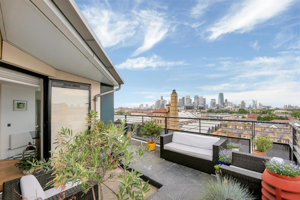 Main image of property: Chart House, Burrells Wharf Square