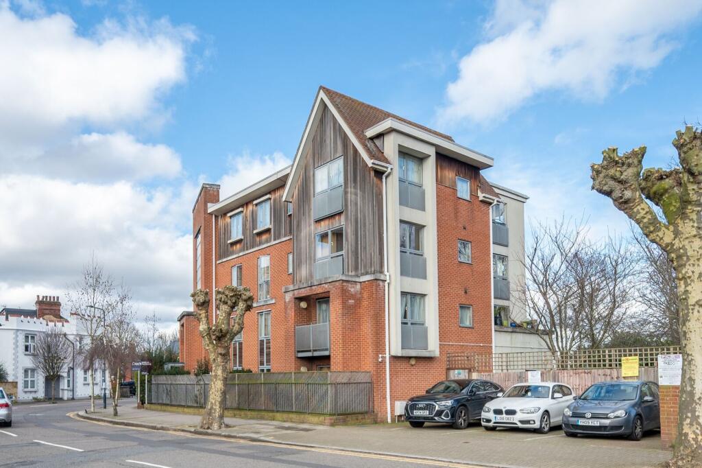 Main image of property: Station Parade, Willesden Green, London, NW2