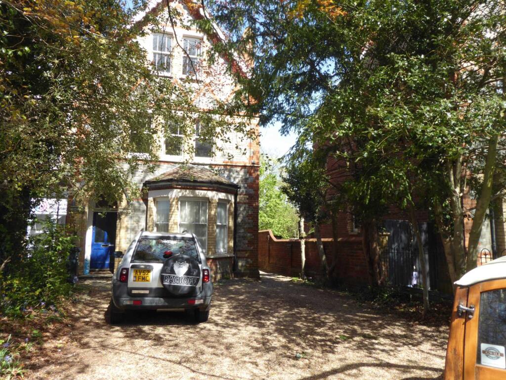 Main image of property: Erleigh Road, Reading
