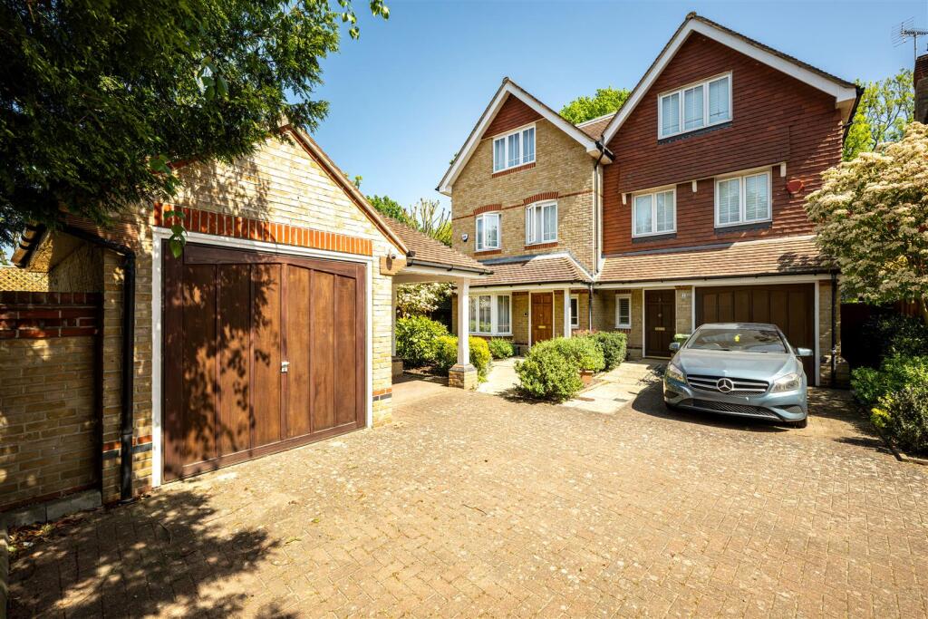 Main image of property: Cavendish Place, Mapesbury, NW2