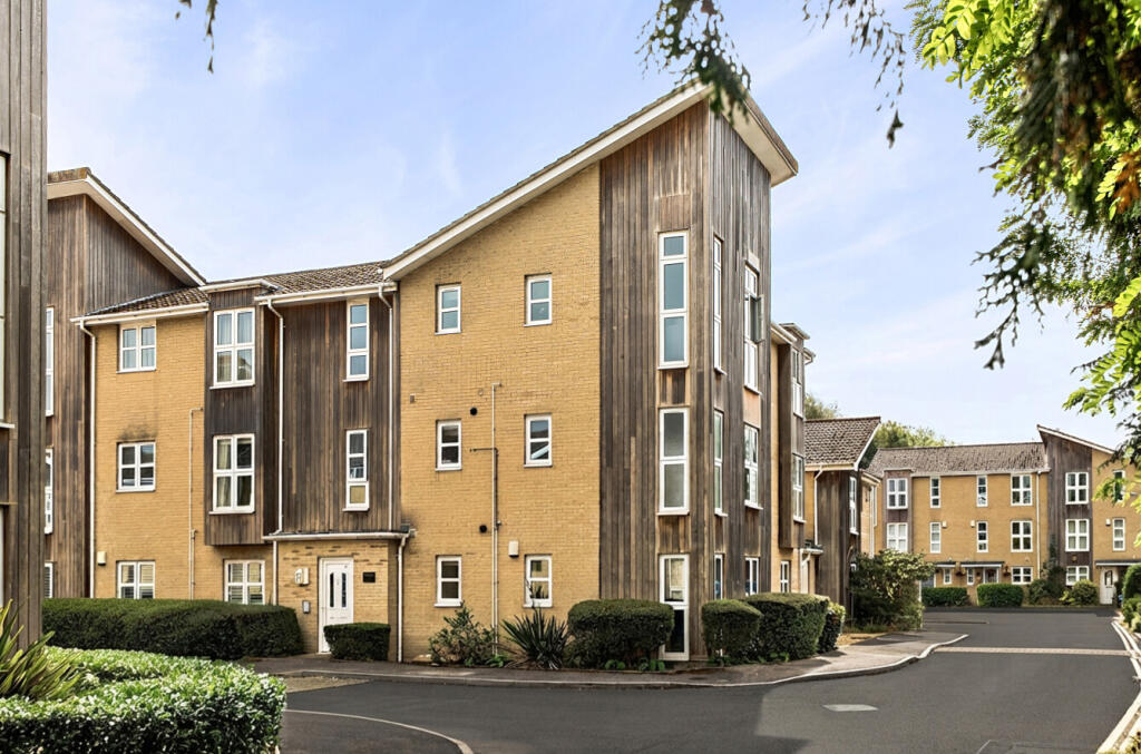 Main image of property: Elkins Square, Bishopstoke, Eastleigh, SO50