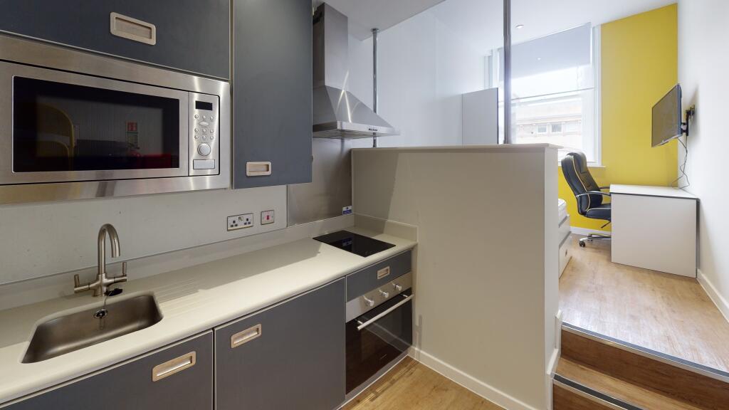 Main image of property: Queens Road (Flat 7), Second Floor, Clifton, Bristol, BS8