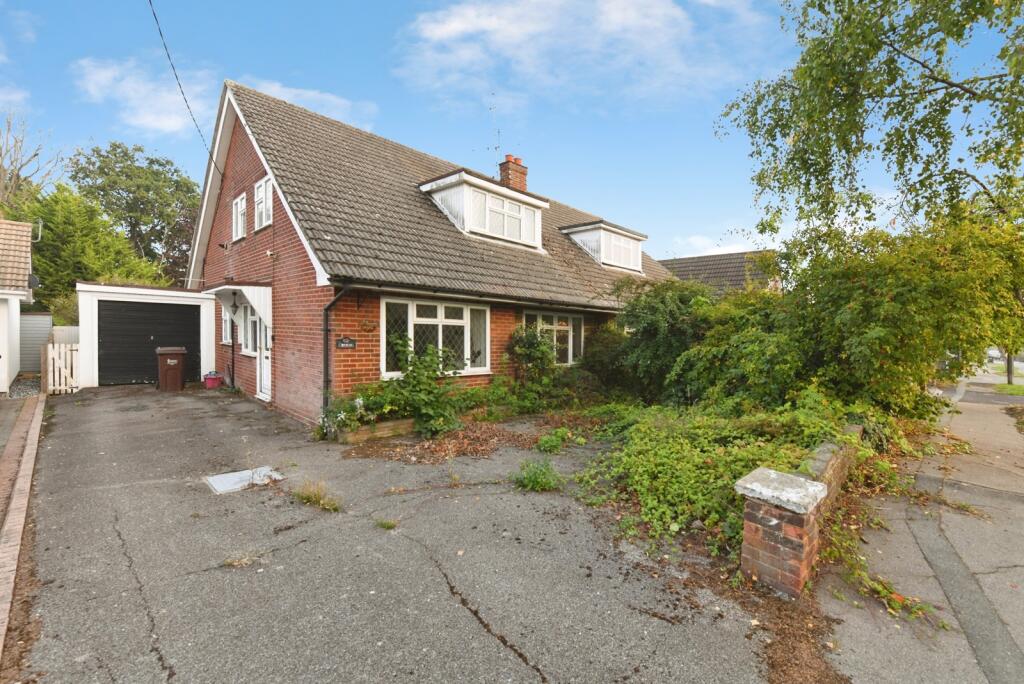 Main image of property: Wyatts Green Lane, Wyatts Green, Brentwood, Essex, CM15