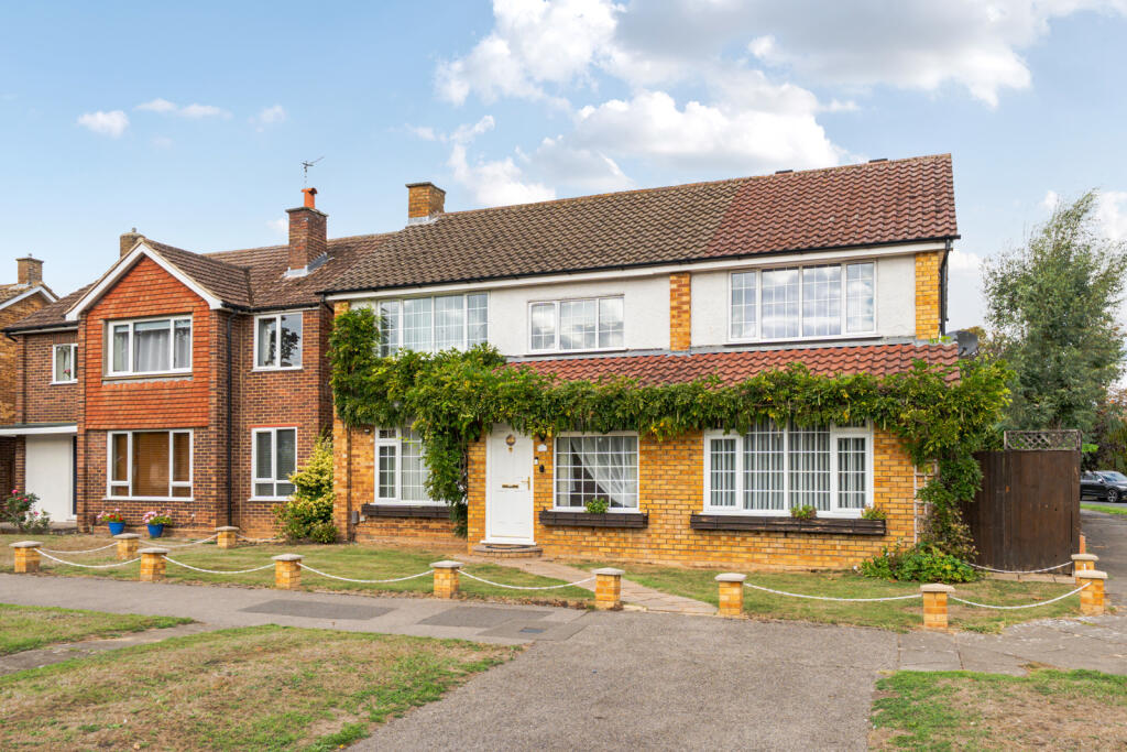 Main image of property: Chestnut Walk, Shepperton, TW17