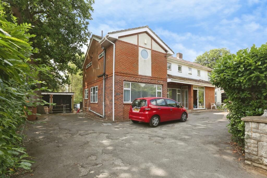Main image of property: Rownhams Lane, Southampton, SO16