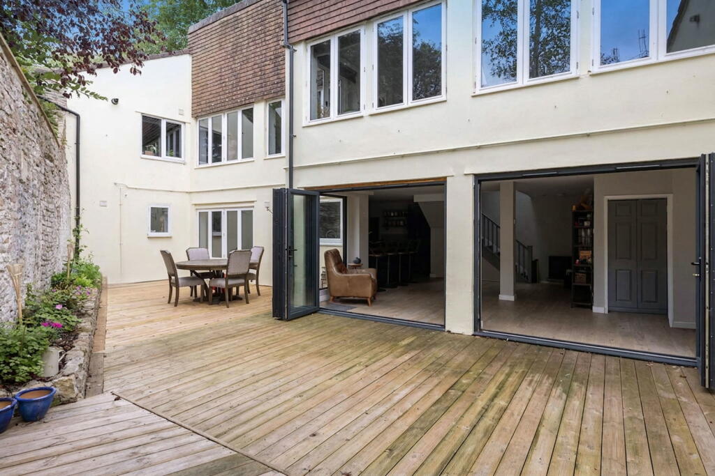 Main image of property: Willow Vale, Frome, Somerset, BA11 1BG