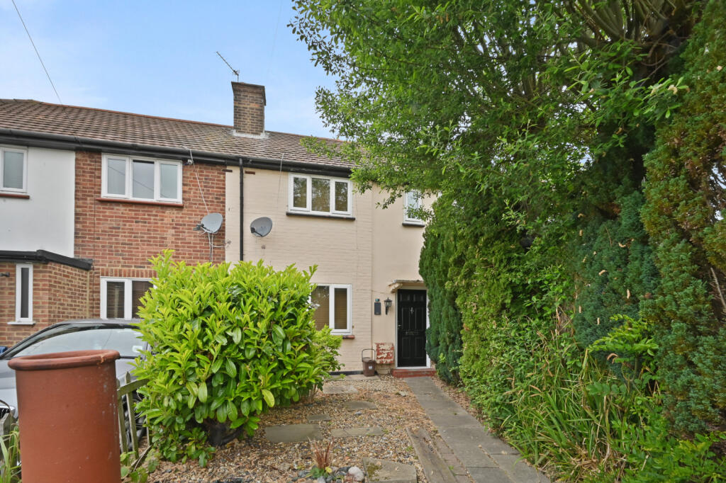 Main image of property: Ridgeview Close, Barnet, EN5