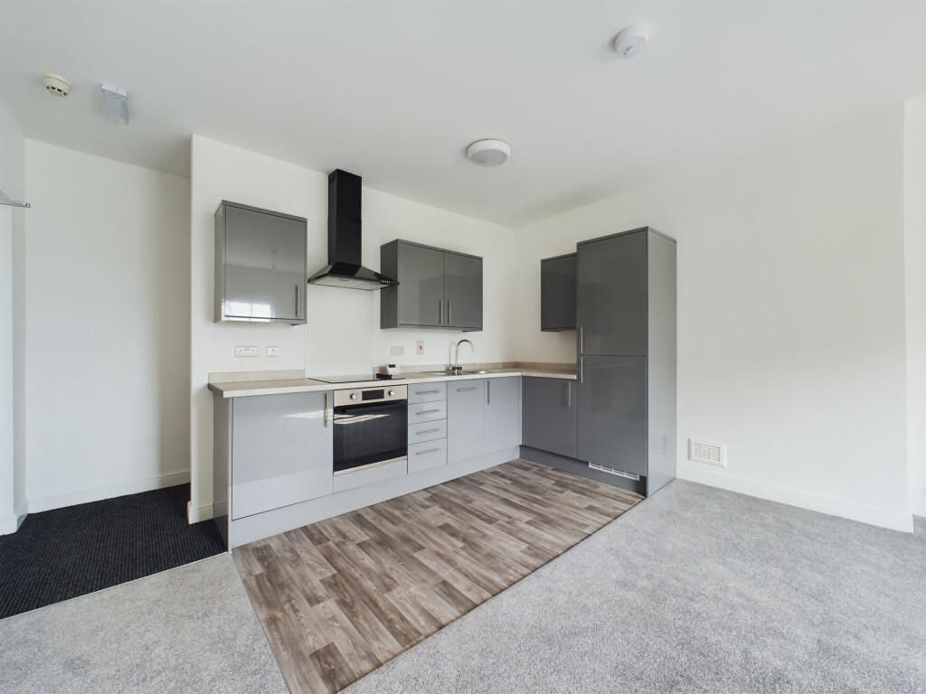 Main image of property: 74 Beverley Road, Hull, Yorkshire, HU3