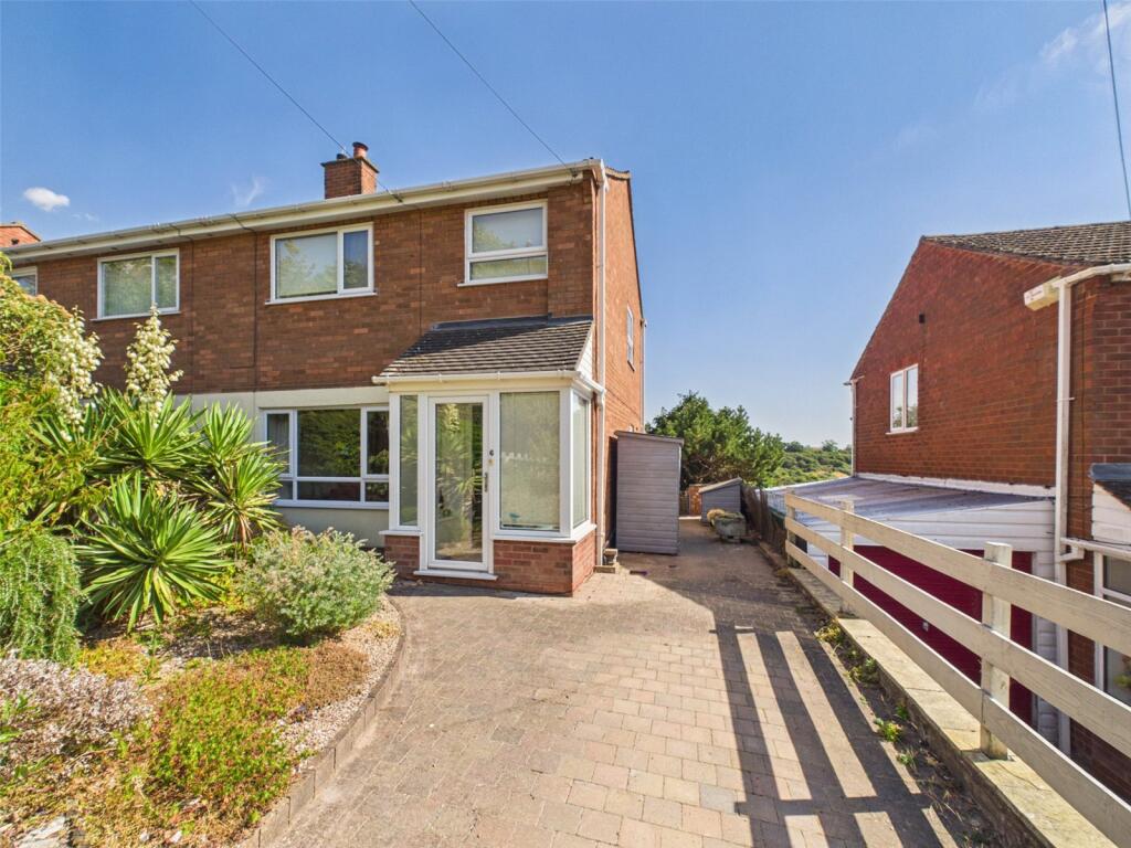 Main image of property: Kenwood Close, Worcester, Worcestershire, WR4