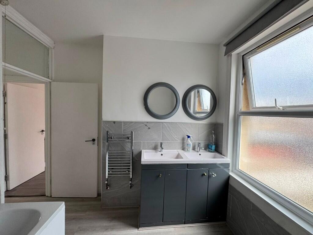 Main image of property: Kinfauns Road, Ilford, London, IG3