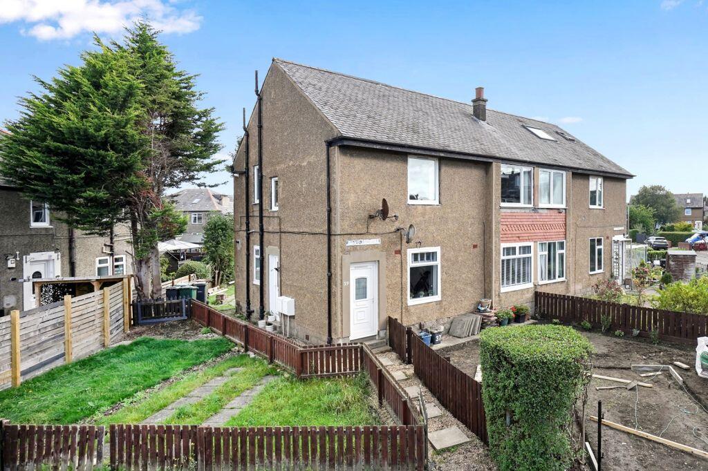 Main image of property: 39 Pilton Place, Edinburgh, EH5 2EU