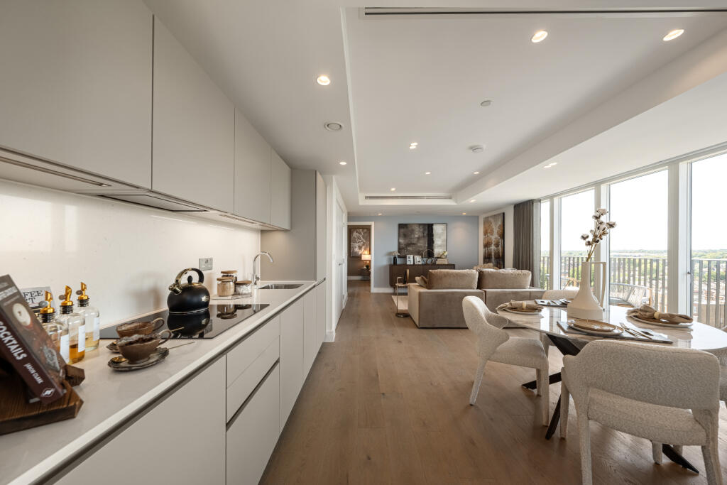 Main image of property: Chiswick Green, Chiswick High Road, W4