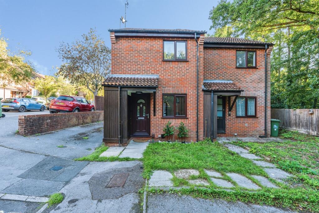 Main image of property: Hollybrook Close, Southampton