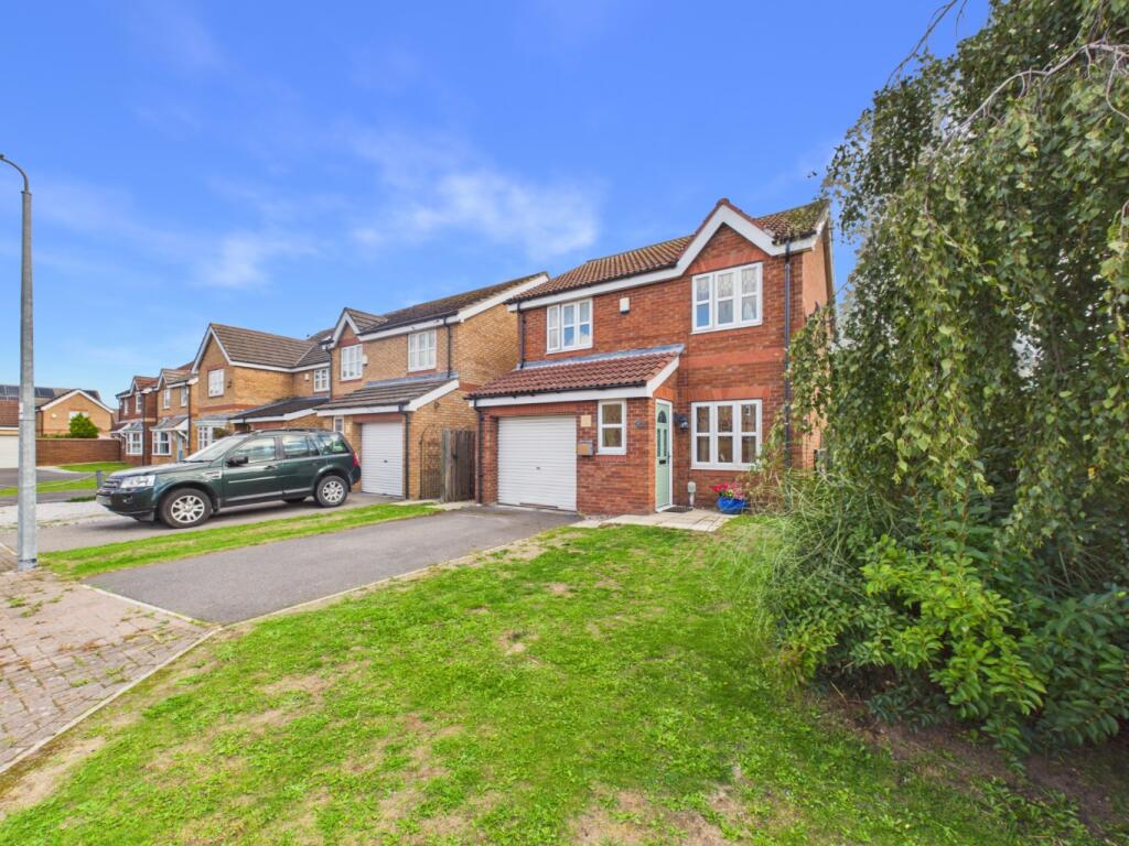 Main image of property: Honley Wood Close, Kingston Upon Hull, HU7 4ZP
