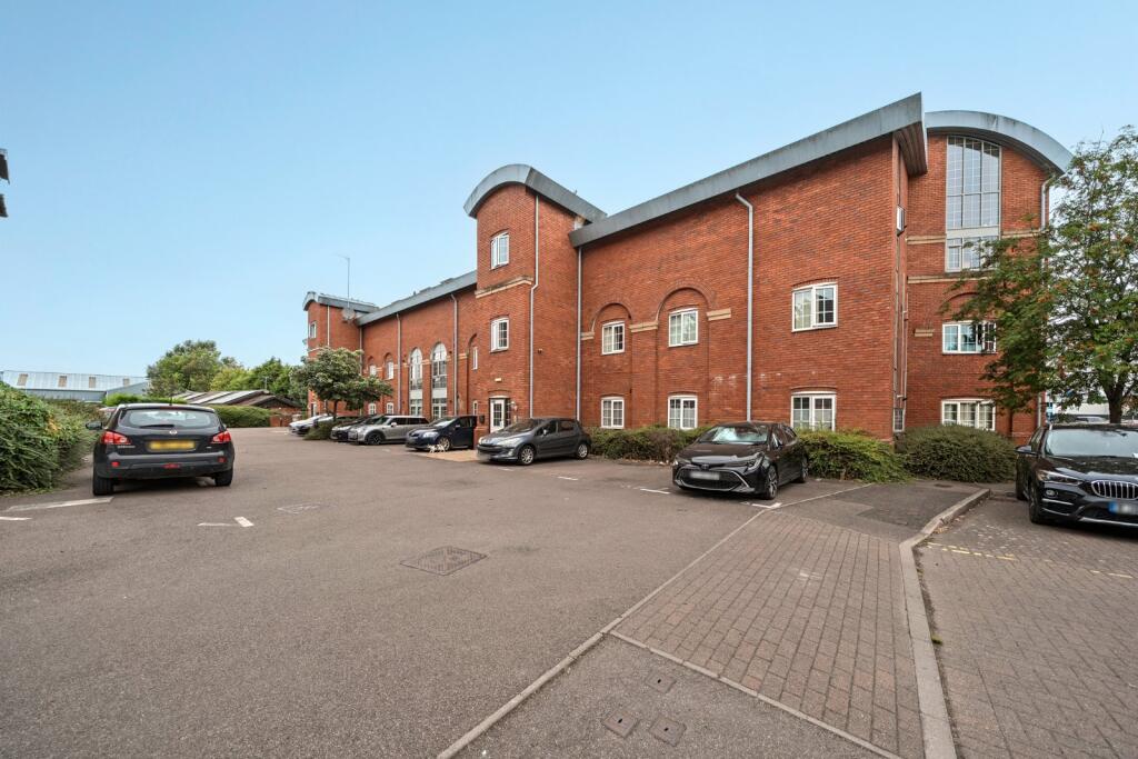 Main image of property: Caxton Court, Burton-on-Trent, Staffordshire, DE14