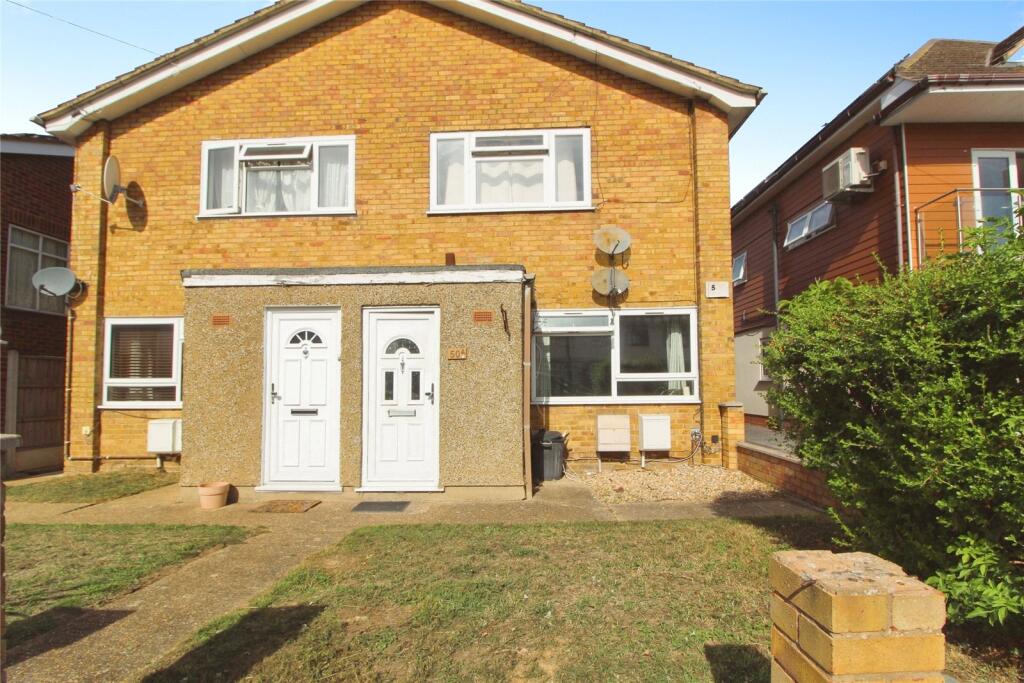 Main image of property: Warwick Road, Rainham, Essex, RM13