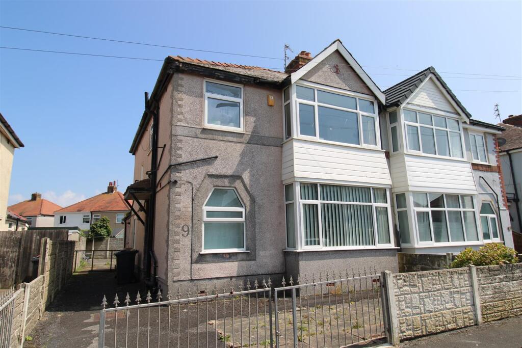 Main image of property: Flat 2, 9 Oxford Road, Thornton-Cleveleys