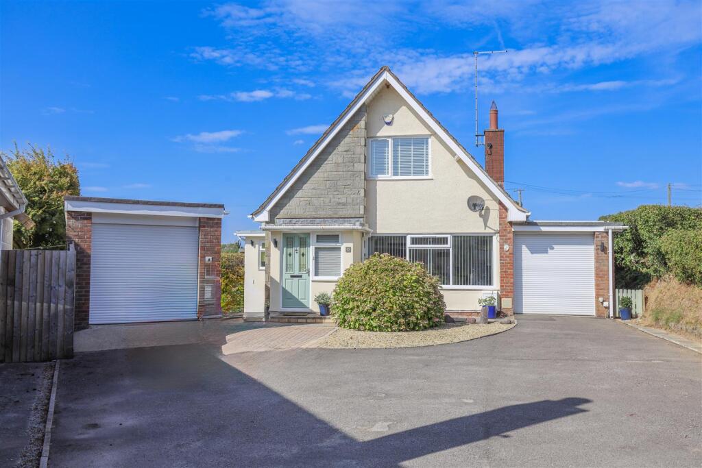 Main image of property: 10 Maes Lloi, Aberthin, Cowbridge, Vale Of Glamorgan, CF71 7HA